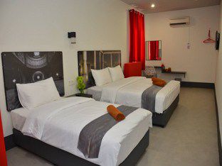Oyo 90265 Hotel Ventura Кангар Екстериор снимка