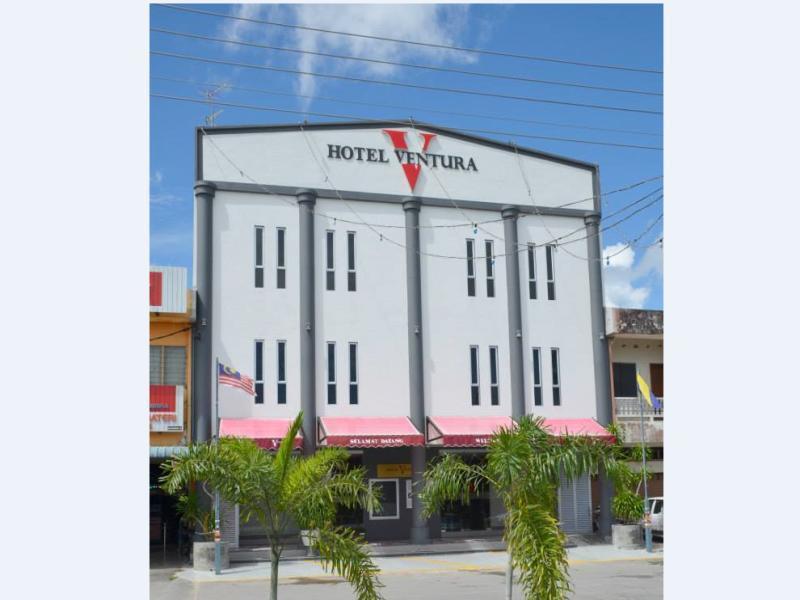 Oyo 90265 Hotel Ventura Кангар Екстериор снимка
