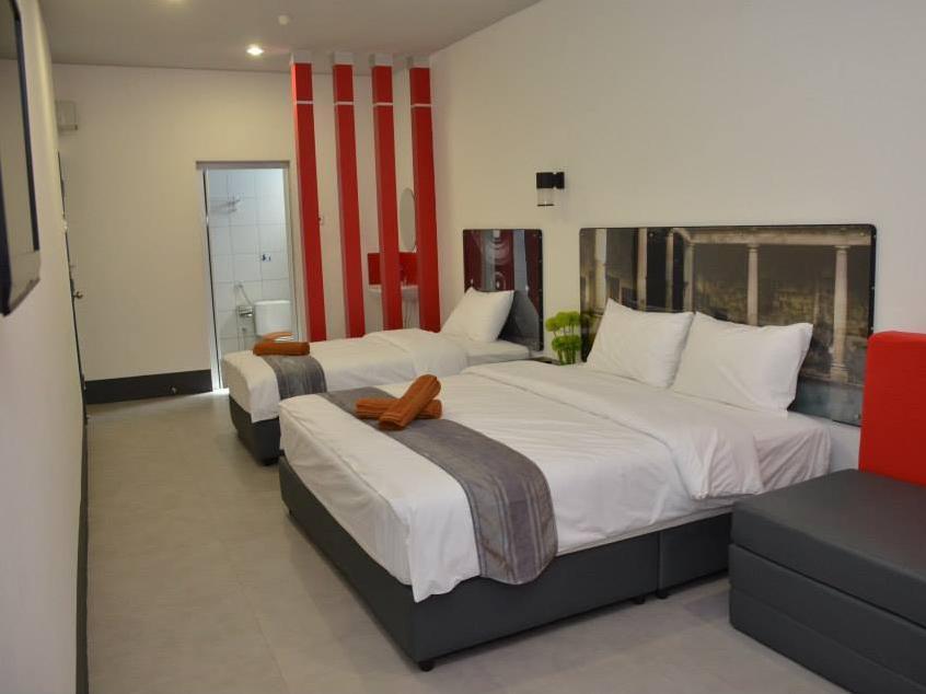 Oyo 90265 Hotel Ventura Кангар Екстериор снимка